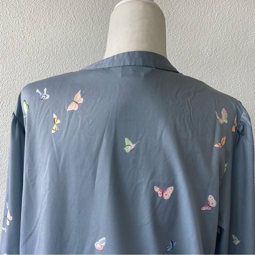 Butterfly Blouse Pullover Loose Fitting Half Zipper SZ M - Picture 8 of 12
